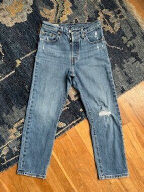 Levis 501 Jeans  25x26